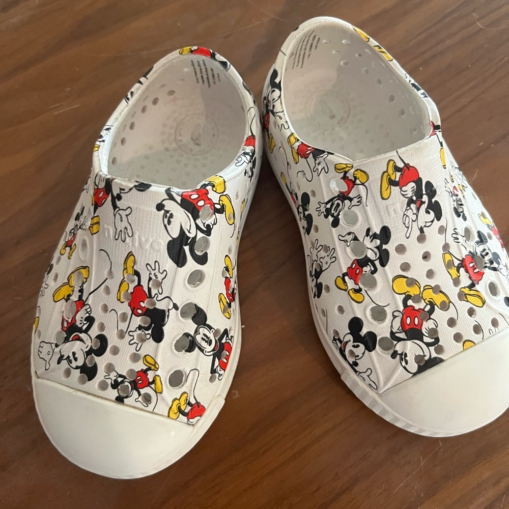 Mickey Mouse Native shoes size 5